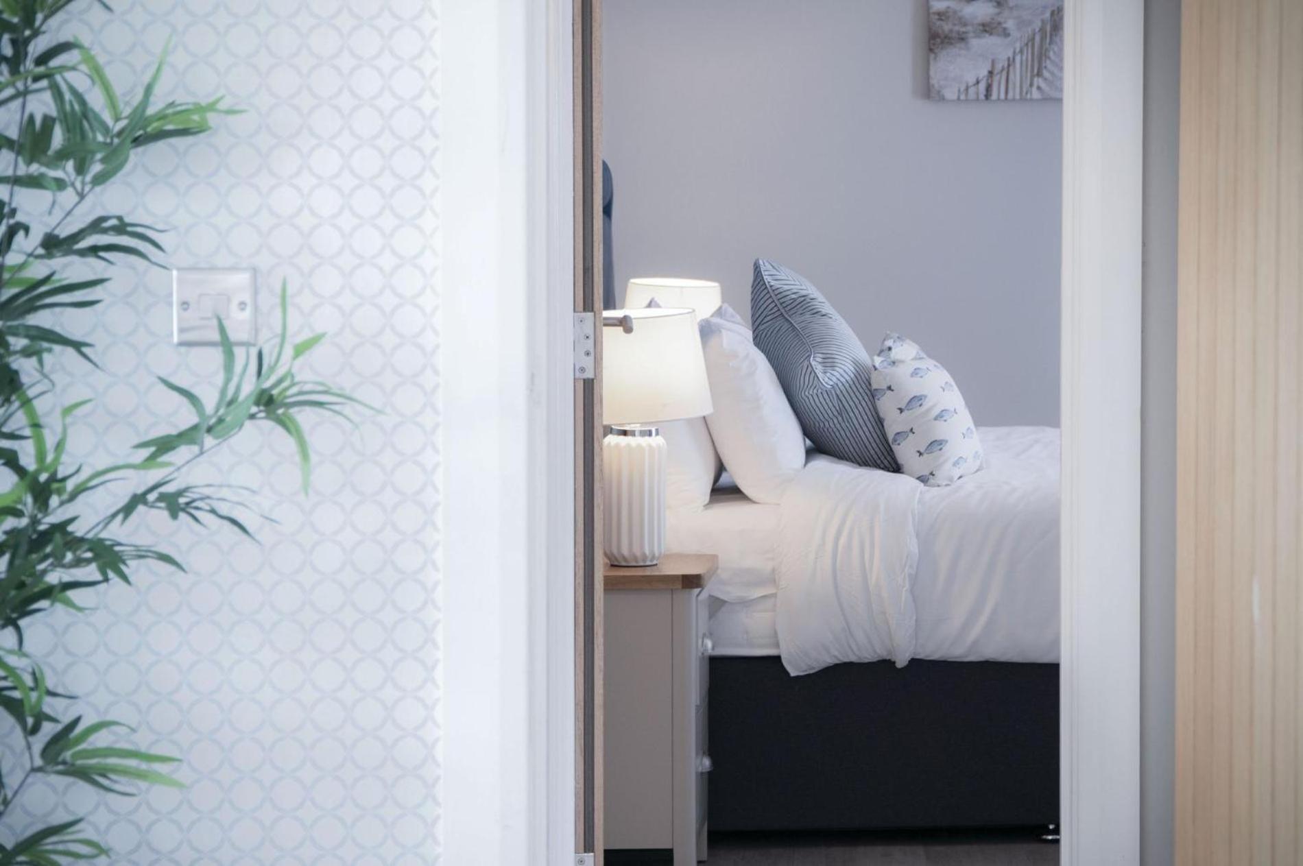 Haven View - 2 Bedroom Apartment - Milford Haven Eksteriør billede