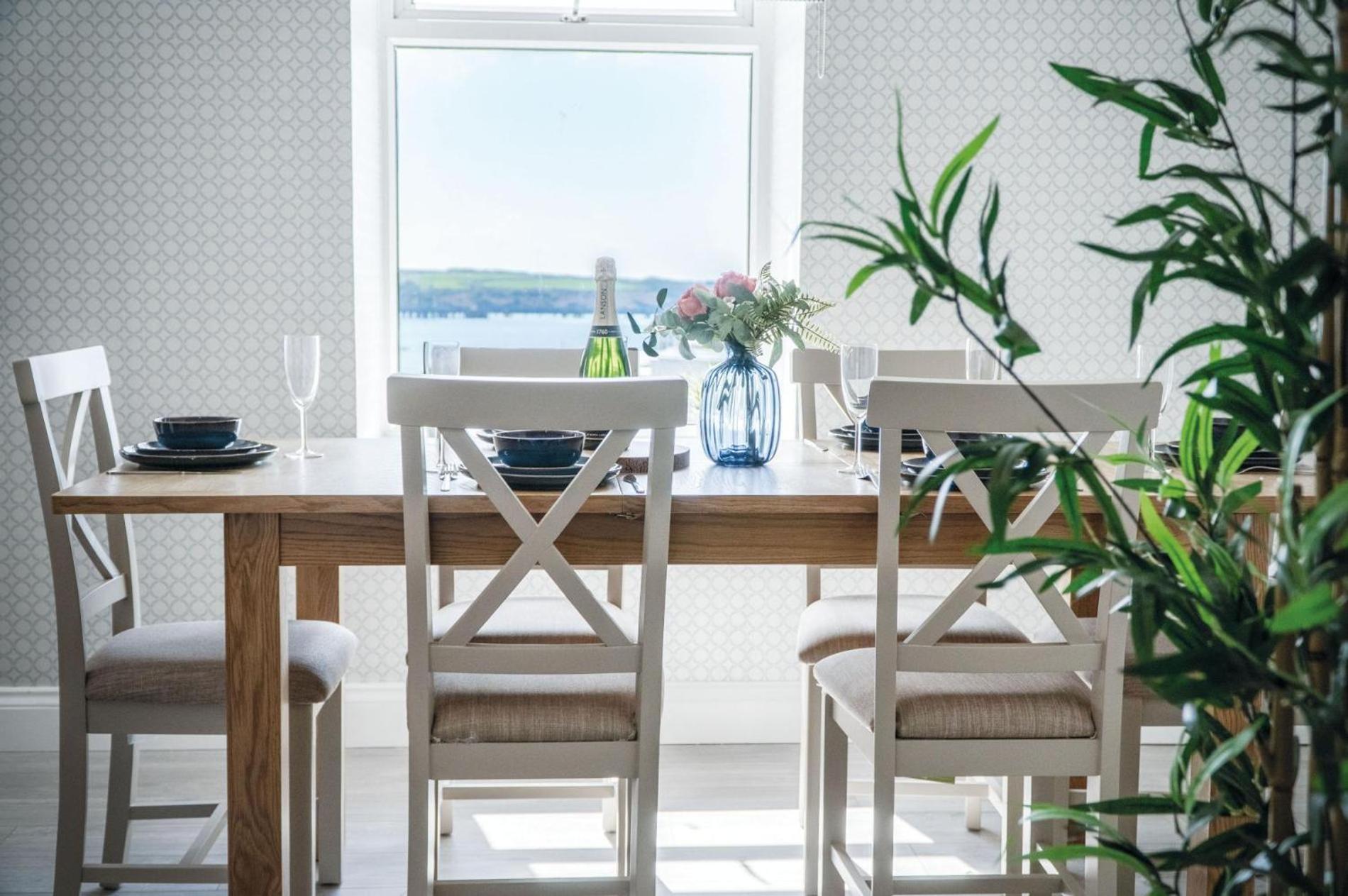 Haven View - 2 Bedroom Apartment - Milford Haven Eksteriør billede