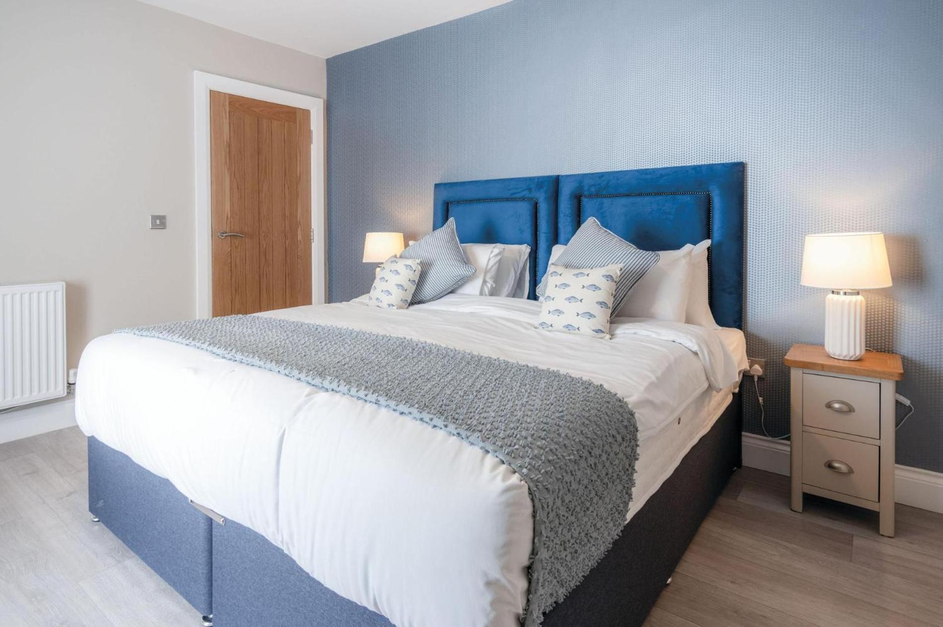 Haven View - 2 Bedroom Apartment - Milford Haven Eksteriør billede