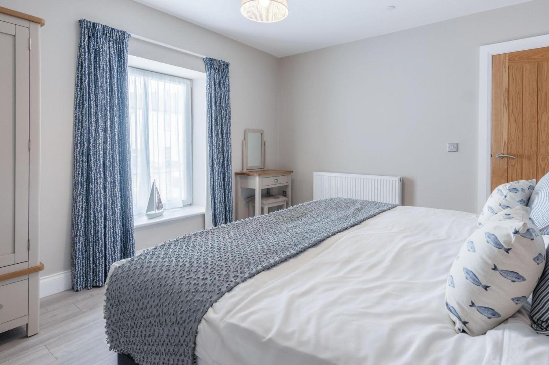 Haven View - 2 Bedroom Apartment - Milford Haven Eksteriør billede