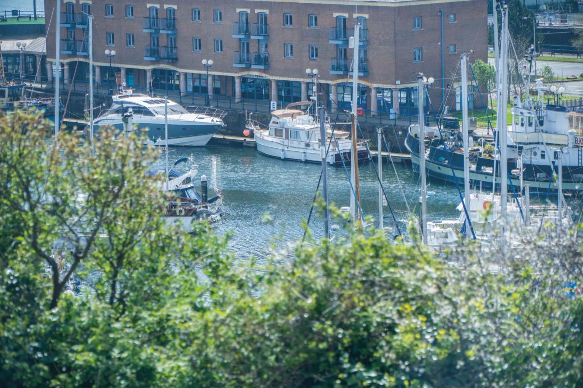 Haven View - 2 Bedroom Apartment - Milford Haven Eksteriør billede